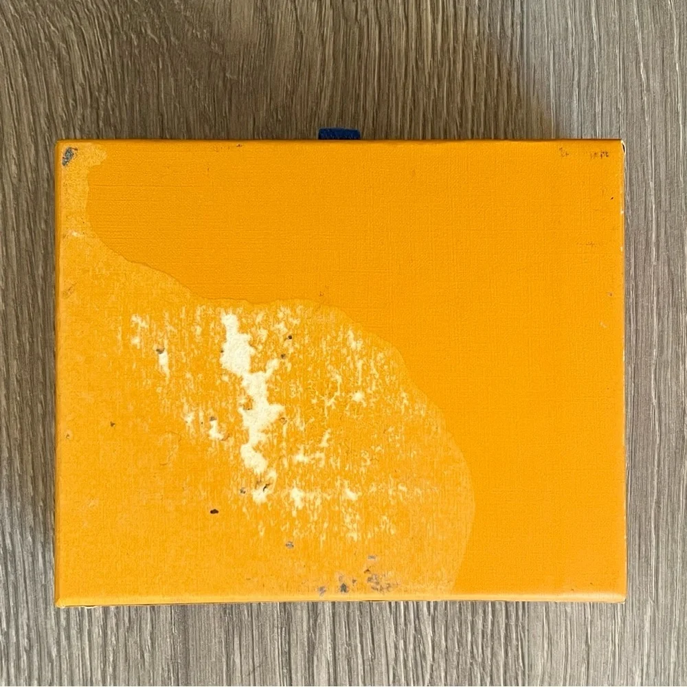Louis Vuitton Box (BB40)